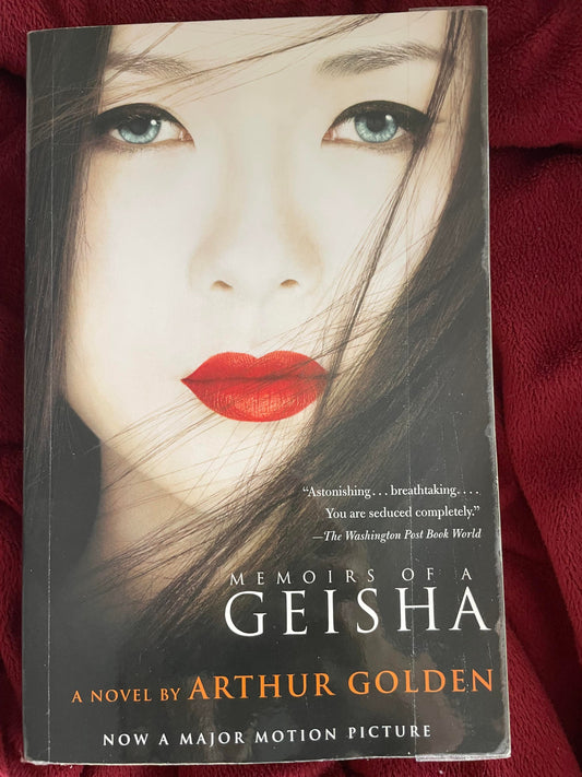 Memoirs of a Geisha Paperback